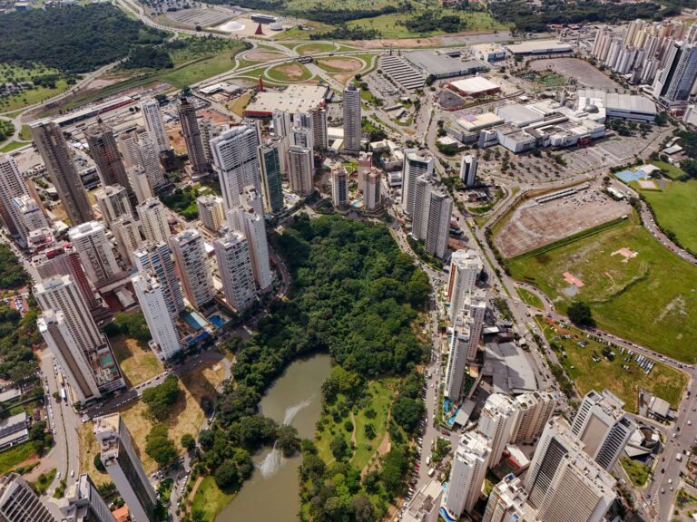 Arborizacao_mercado_imobiliario_credito_LaDoAlto